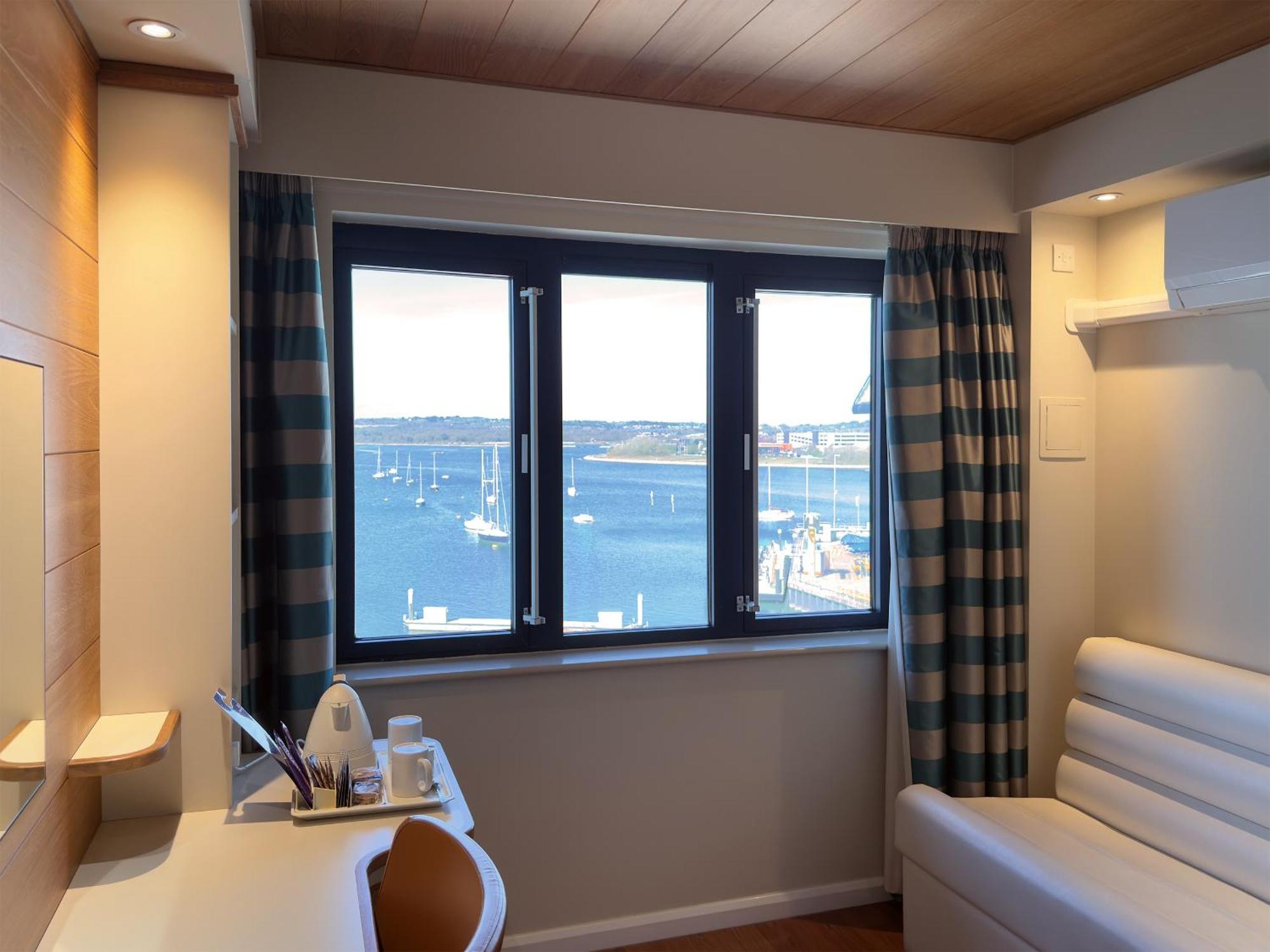 Rnli College Hotel Poole Exterior photo